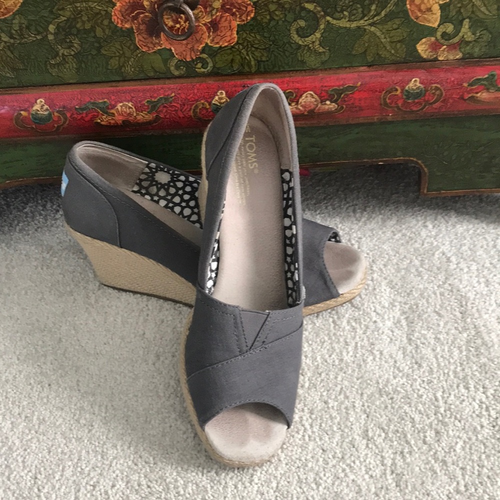 Grey peep toe wedge TOMS 10W